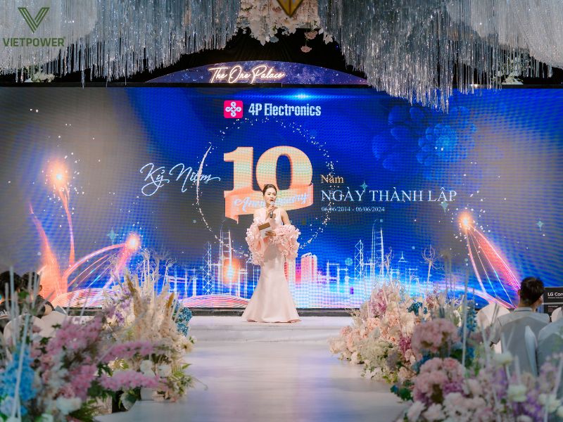 Trải nghiệm đẳng cấp hoàng gia trong không gian sang trọng, quyền lực