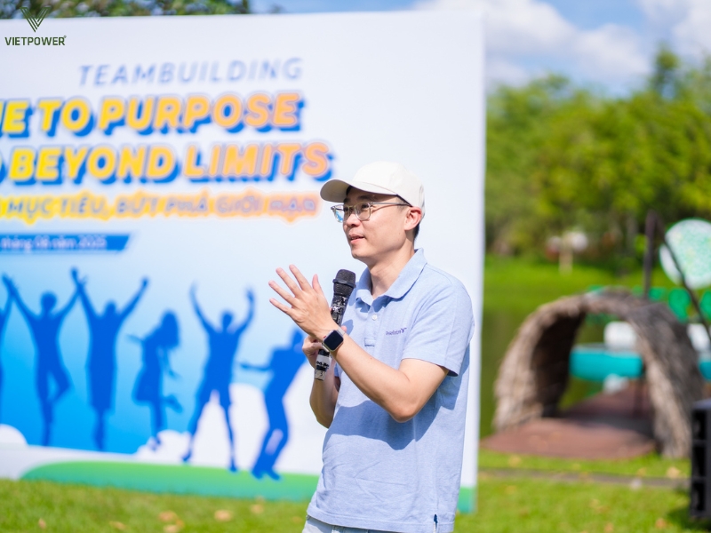 Nếu nhóm phải tạo dáng chụp ảnh “điên điên” cho team building, bạn sẽ tạo dáng ra sao? Nếu nhóm phải tạo dáng chụp ảnh “điên điên” cho team building, bạn sẽ tạo dáng ra sao?