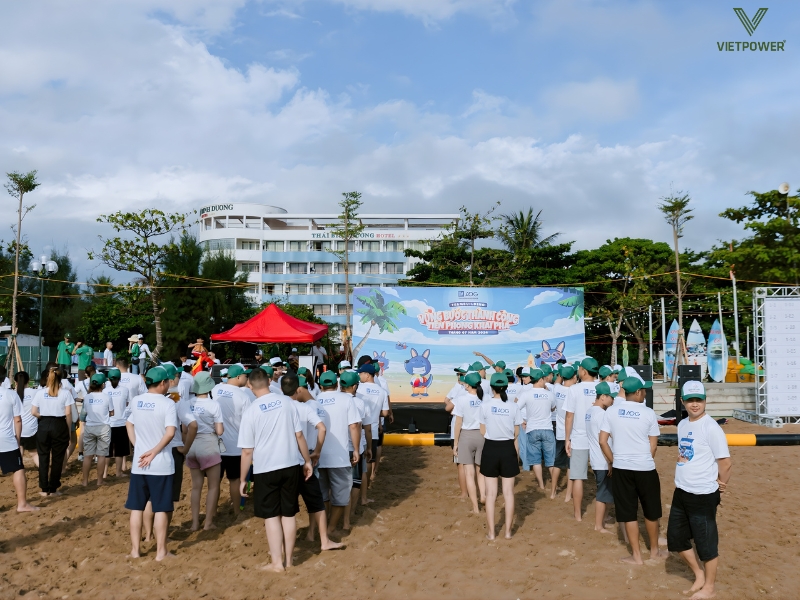 Vịnh Hạ Long mang đến trải nghiệm du lịch kết hợp hoạt động ngoài trời