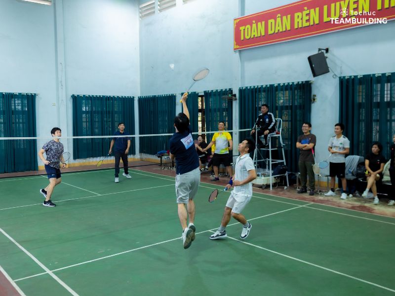 Tổ chức ngày hội thể thao (Sports Day)
