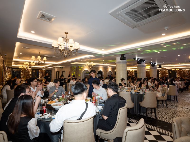 Tổ chức team building Bãi Cháy