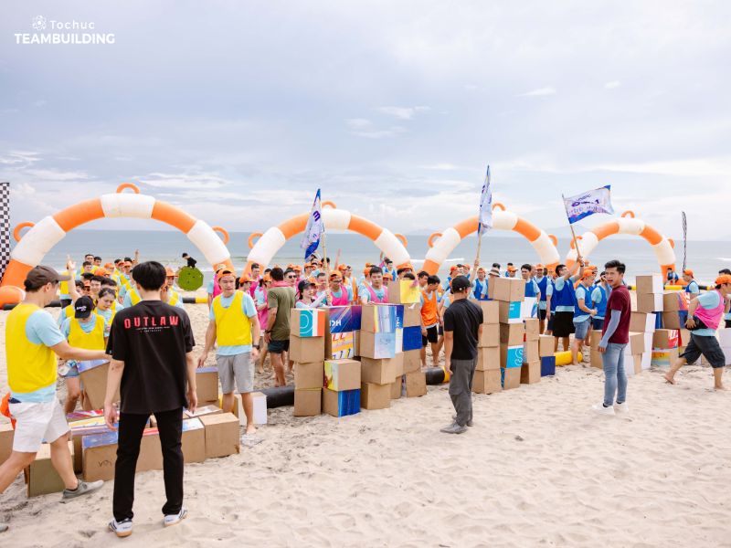 Tổ chức team building Đà Nẵng 
