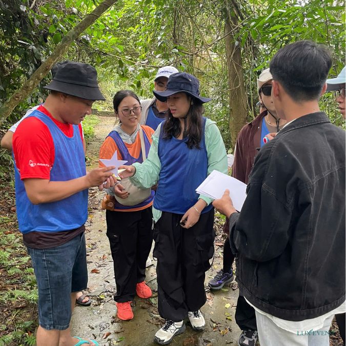 Giải mật thư tại trạm thử thách