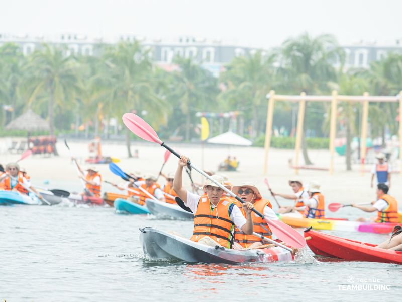 Tổ chức team building Đồi Rồng